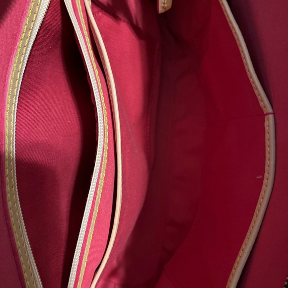 HTF.   Alice in Wonderland D & B tote - Picture 6 of 15